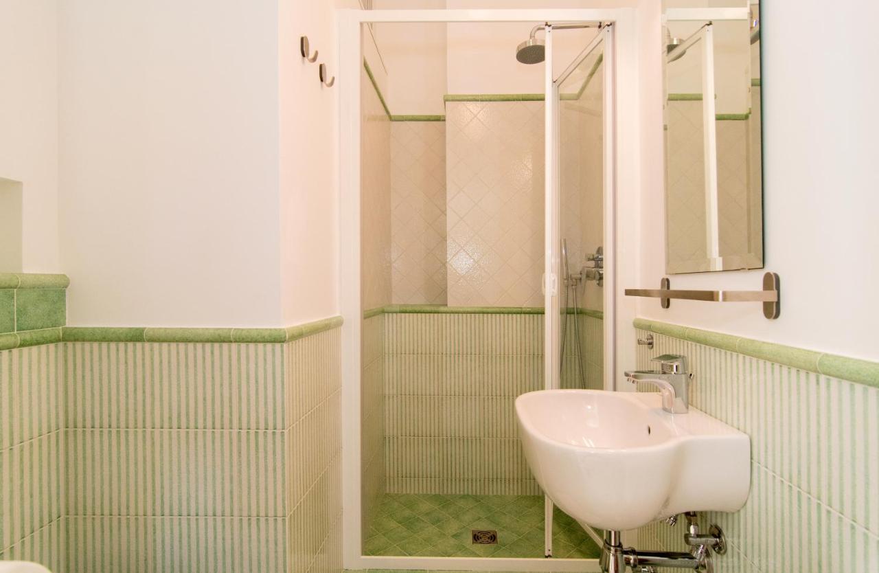 Apartamento Casa Enza, for up to 5 people, Sorrento center Exterior foto