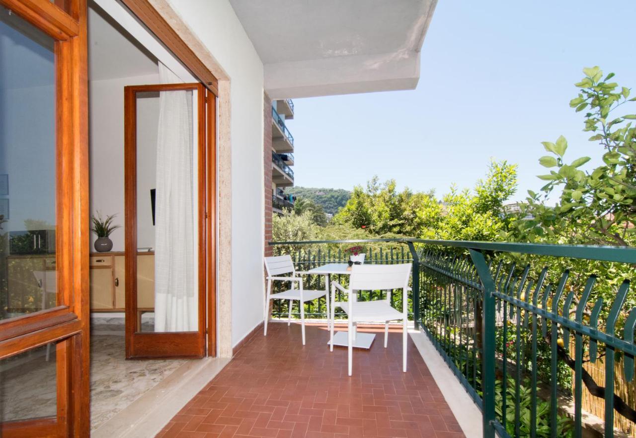 Apartamento Casa Enza, for up to 5 people, Sorrento center Exterior foto