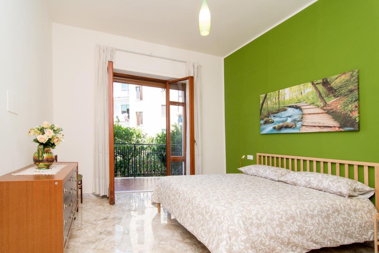 Apartamento Casa Enza, for up to 5 people, Sorrento center Exterior foto